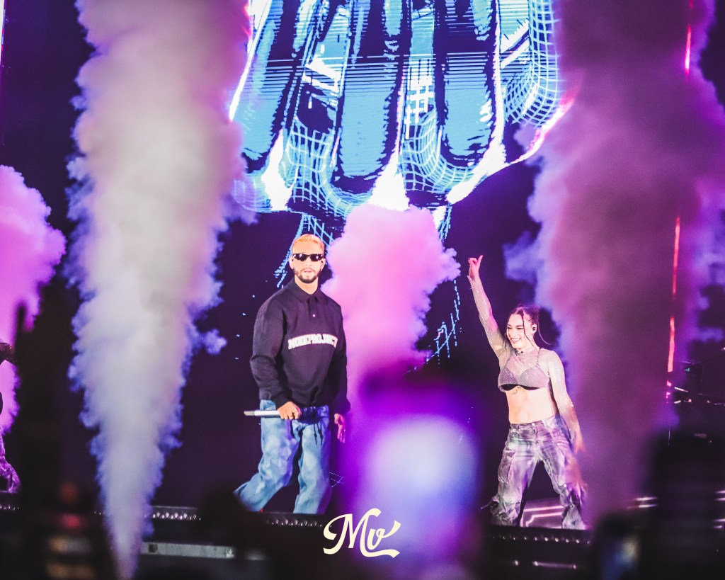 Mora emociona al Cuartel de Artillería con su fórmula de electrónica y&nbsp;reggaetón