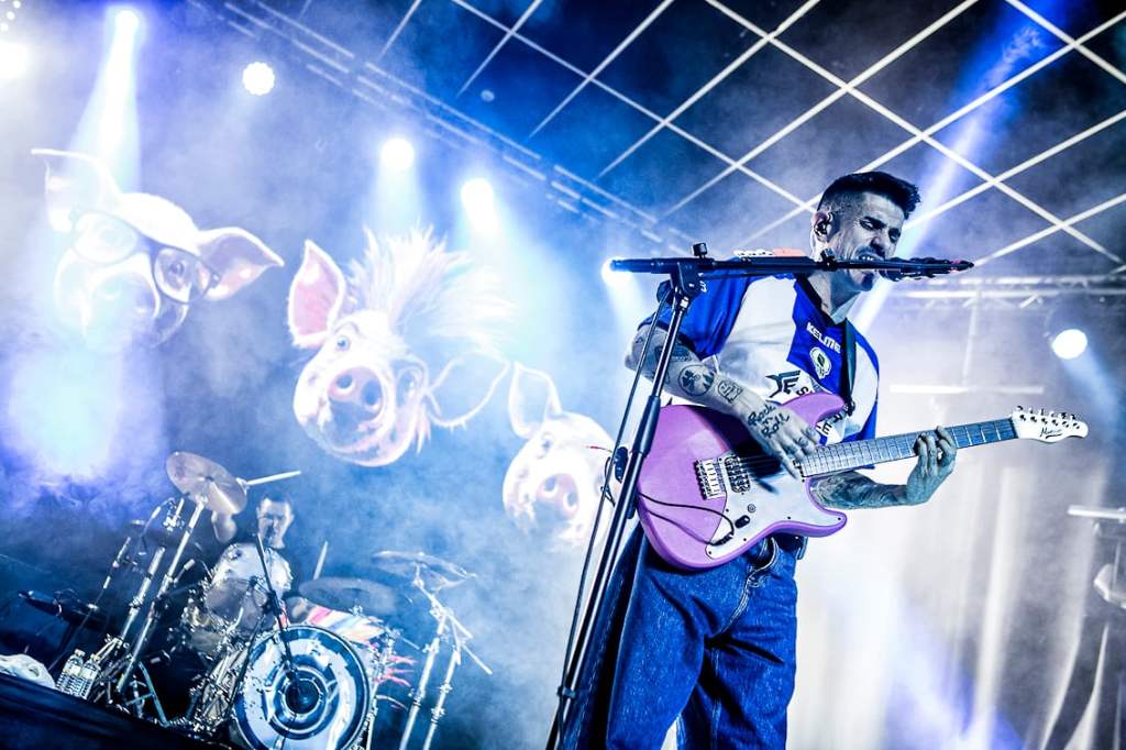 Pignoise revienta The One en Alicante con un sold out y un guiño al&nbsp;fútbol