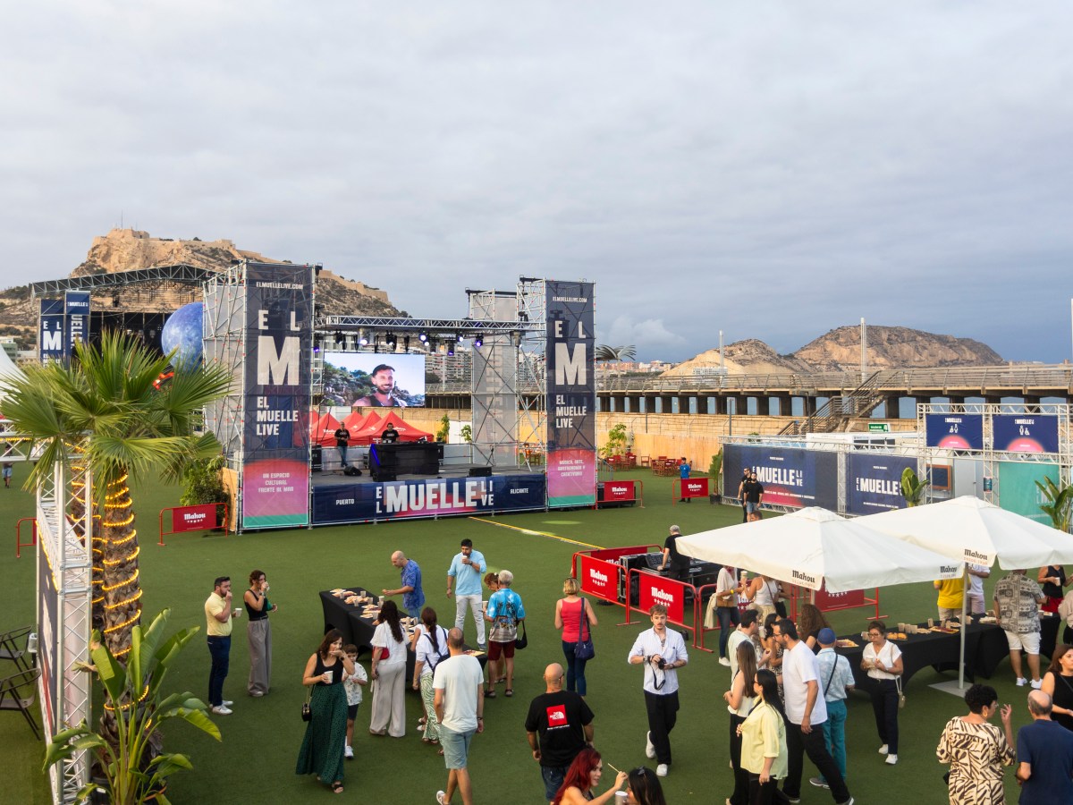 Zarpa ‘El Muelle Live’ en&nbsp;Alicante